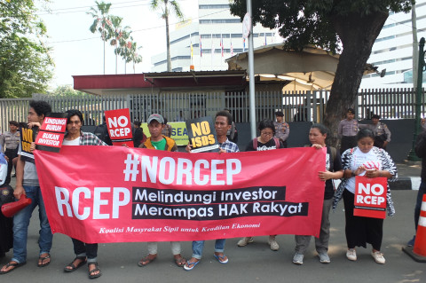 Protest No ISDS No RCEP