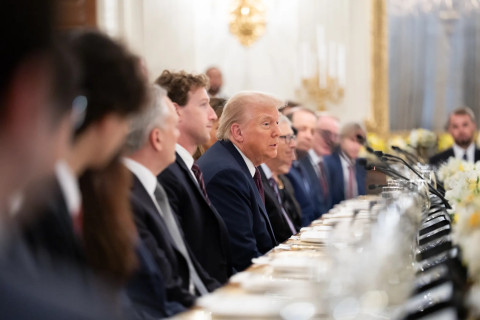 Trump round table with Big-tech CEOs