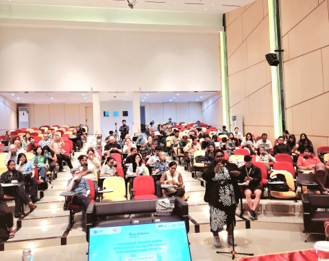 image hall people