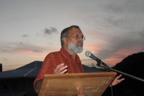 Praful Bidwai at booklaunch in Durban 2011 Praful Bidwai at booklaunch in Durban 2011