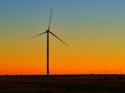 Wind turbine ar dusk