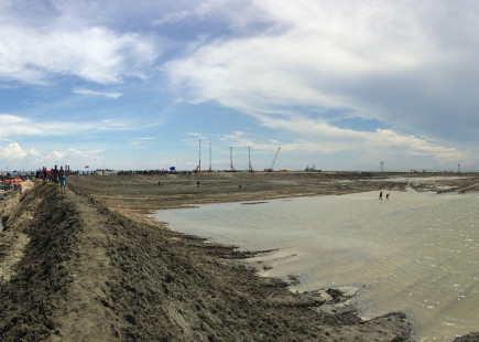 the fisherfolk protested the Island G reclamation project in April 2016