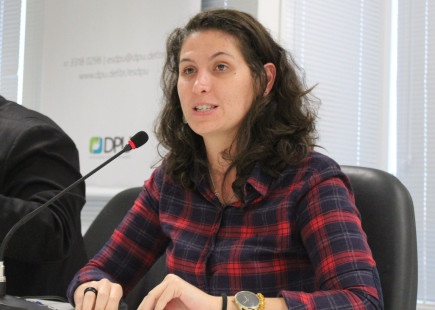 Tchenna talking